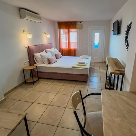 Aparthotel Plaka 3*