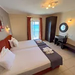 Aparthotel Plaka