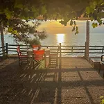 Plaka Ξενοδοχείο με διαμερίσματα