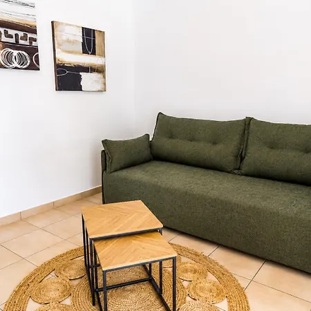 Ξενοδοχείο με διαμερίσματα Plaka 3*