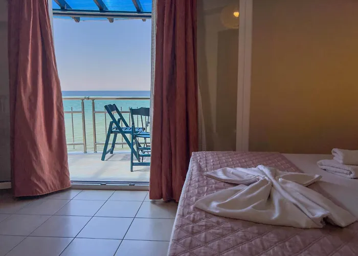 Plaka 3* Skála Kallirákhis