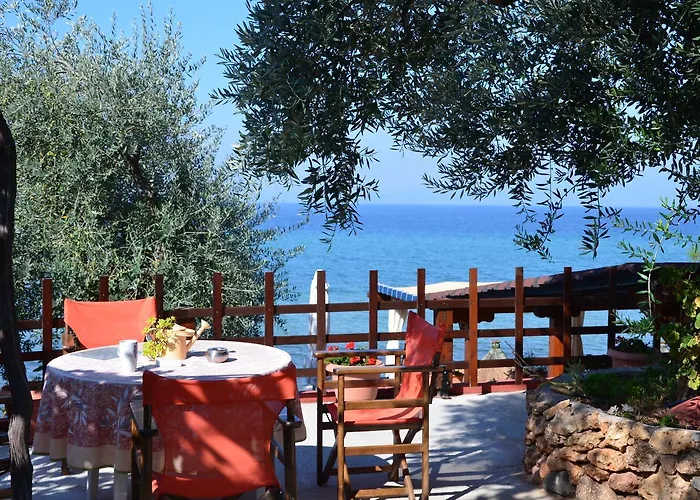 아파트호텔 Plaka Skála Kallirákhis